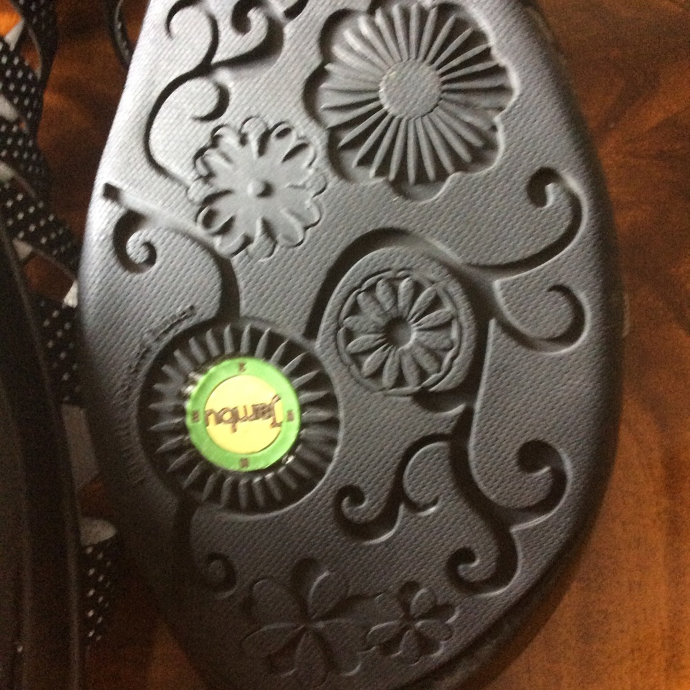 Shoes - Picture 8 of 8